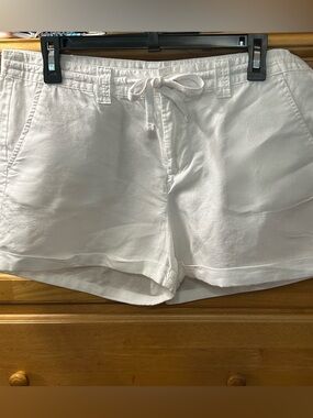 Gap Women's Optic White Linen & Cotton Cuffed Shorts Size 8 Excellent Condition